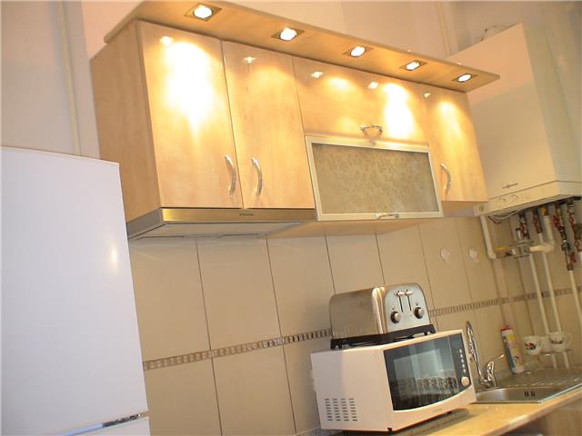 Ofer spre inchiriere apartament lux 2 camere parter din P2 63mp