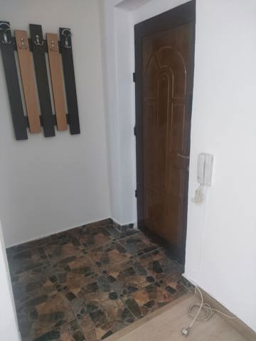Vand apartament 2 camere confort 3 decomandat