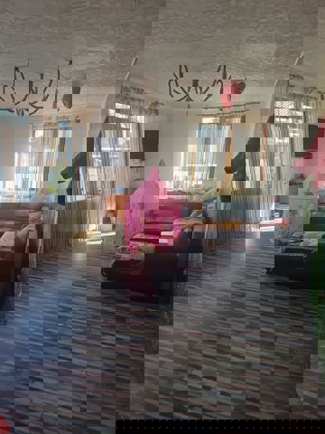 Inchiriez casa in Halchiu